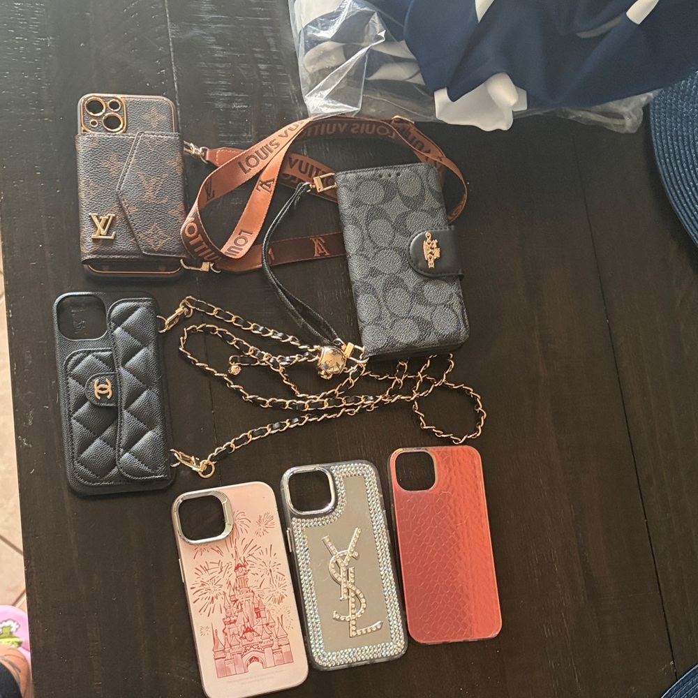 Elegant Designer Phone Case Set with Chain